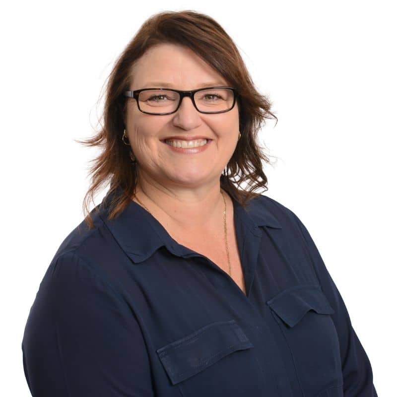 Jodi Mackinnon veterinary leadership Animal Emergency Australia